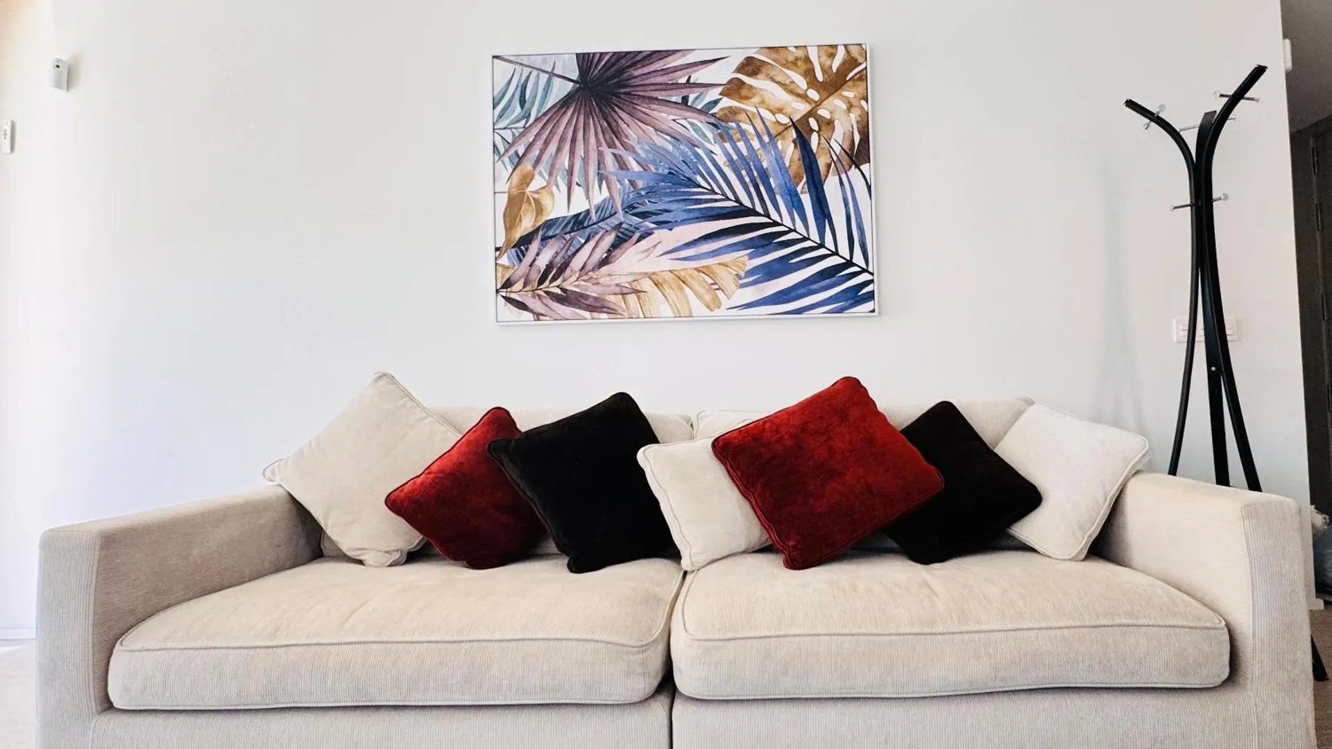 Modern Holiday Apartments Марбелья
